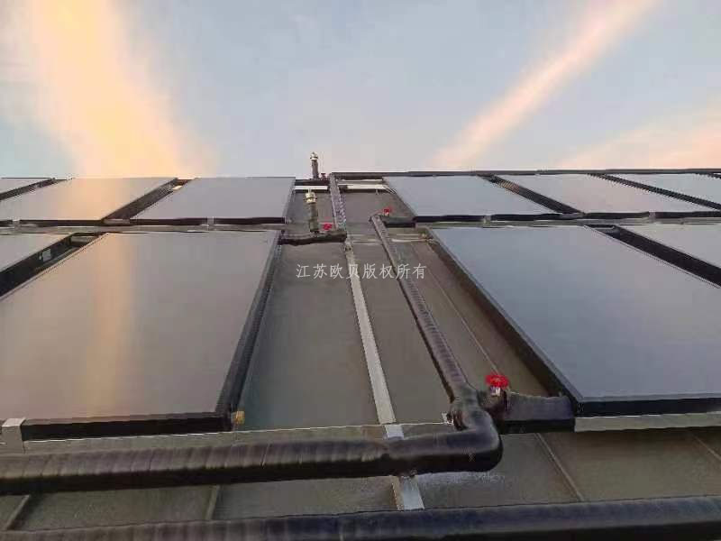 【圖片】黨校太陽能加燃?xì)忮仩t熱水項(xiàng)目